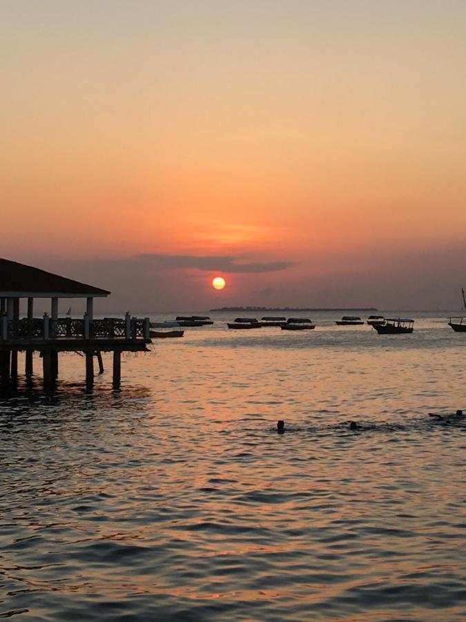 Botel Dreamer's Island Zanzibar